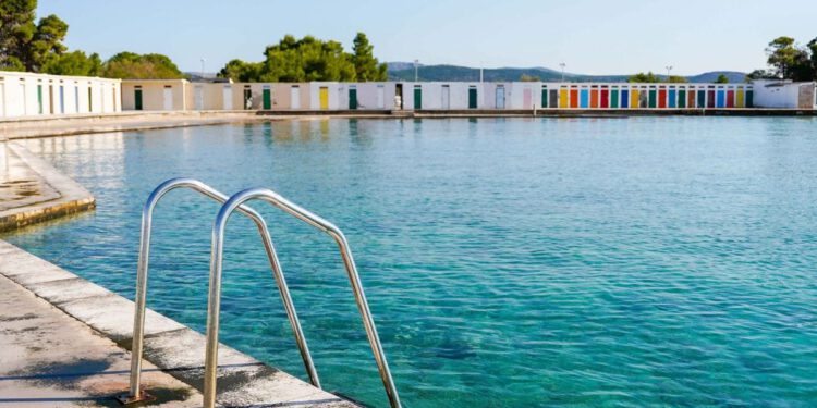 KRAJ NEREDA NA OBALI? Šibenik osniva posebnu tvrtku samo za plaže!