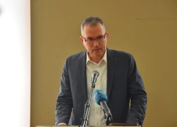 Kaštelani su zabrinuti: Dva milijuna tona troske skladištit će se godinama blizu naselja, a Studije utjecaja na okoliš neće biti