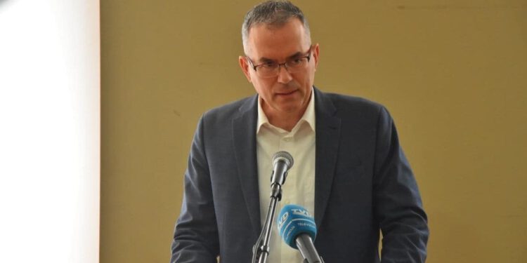 Kaštelani su zabrinuti: Dva milijuna tona troske skladištit će se godinama blizu naselja, a Studije utjecaja na okoliš neće biti