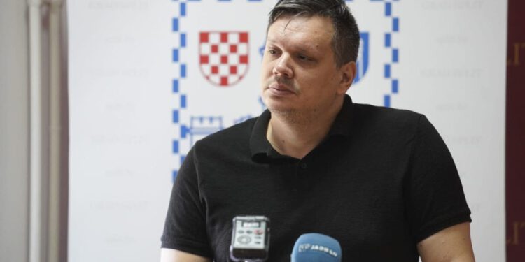 Kerum opleo po njemu, stigao brutalan odgovor: “Ovo mu neće pomoći”