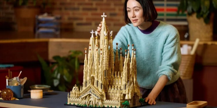 LEGO Architecture Sagrada Familia je najveći LEGO set ikada