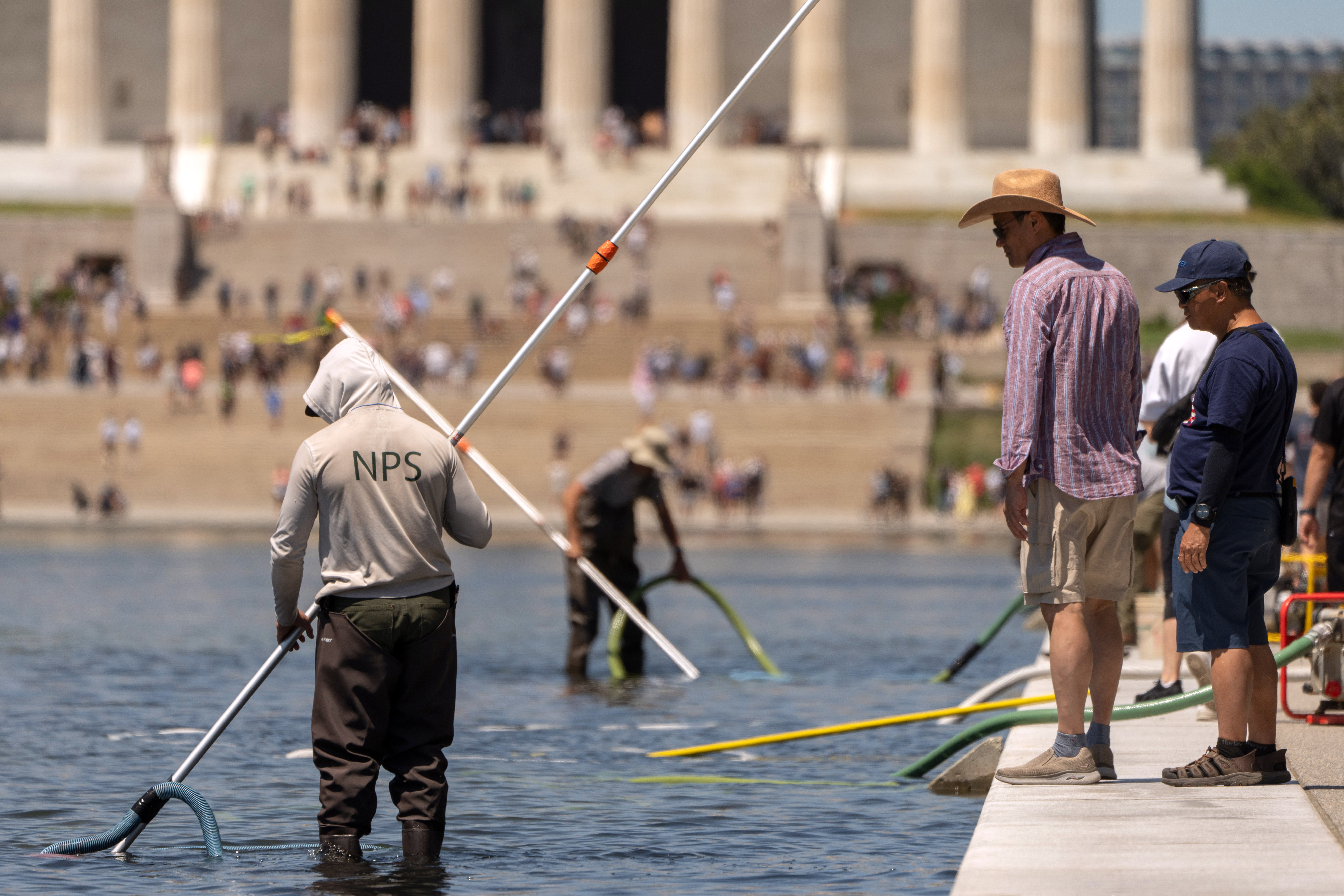 Reflecting Pool vjerojatno neće biti potpuno renoviran na vrijeme za proslavu 4. srpnja
