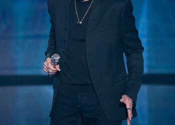 Lionel Richie (77) prekida koncert nakon što mu je pozlilo na pozornici prve večeri nove turneje