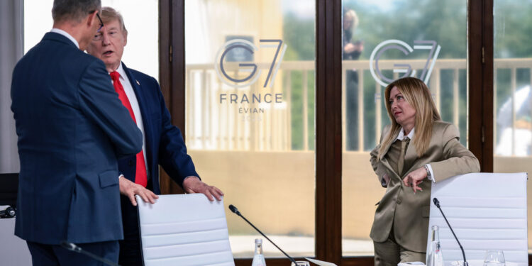 Meloni govori Trumpu da pripazi na vlastitu popularnost u rascjepu ‘prosjačenja fotografija’ — RT World News
