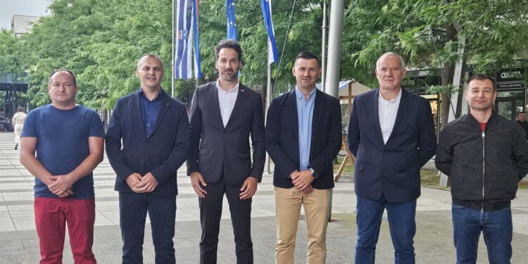 Miletić: ‘Dok rastu porezi hrvatskim malim poduzetnicima, Vlada uređuje stanove za azilante’