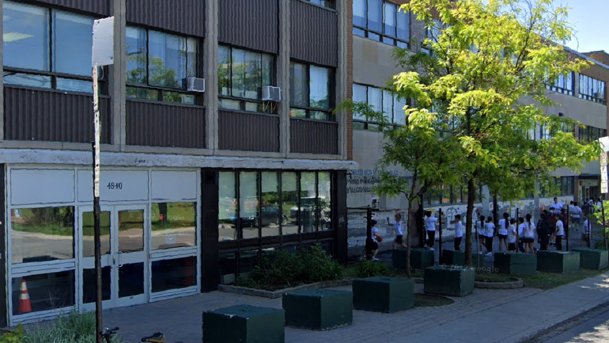 Zgrada osnovne škole Talmud Torah u Montrealu