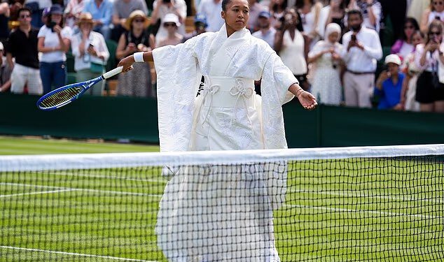Naomi Osaka stiže na Wimbledon u JOŠ JEDNOJ kimono odjeći koja privlači pažnju jer teniska zvijezda odbija odustati od svoje ‘modne revije’ unatoč strogim pravilima odijevanja