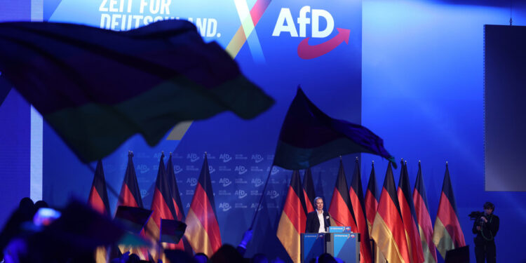 Nevladina organizacija koju podržava Soros osuđuje najpopularniju njemačku stranku kao ‘neustavnu’ — RT World News