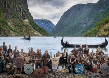 Nova kontroverza oko nevjerojatne fotografije norveške momčadi Viking Svjetskog kupa: Postavljaju se pitanja oko 3 milijuna funti u gotovini s ‘najskuplje fotografije’ nacije