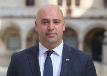 Nova zračna linija spojila Tivat i Banju Luku: Roko Tolić istaknuo zašto mu je posebno emotivna