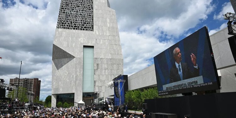 Otvaranje Obaminog predsjedničkog centra ismijavalo se zbog priznanja zemljišta