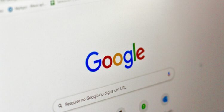 Ovo su tri jednostavna načina da saznate tko traži vaše ime na internetu