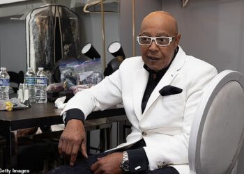 Peabo Bryson, R&B legenda najpoznatiji po svom radu na legendarnim Disneyevim pjesmama, doživio je moždani udar u 75.