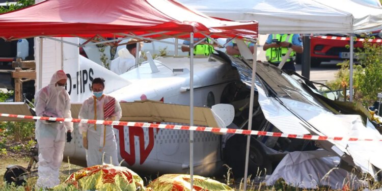 Pilatus PC-6 se srušio na aerodromu Nancy-Essey, usmrtivši 11 osoba u Francuskoj
