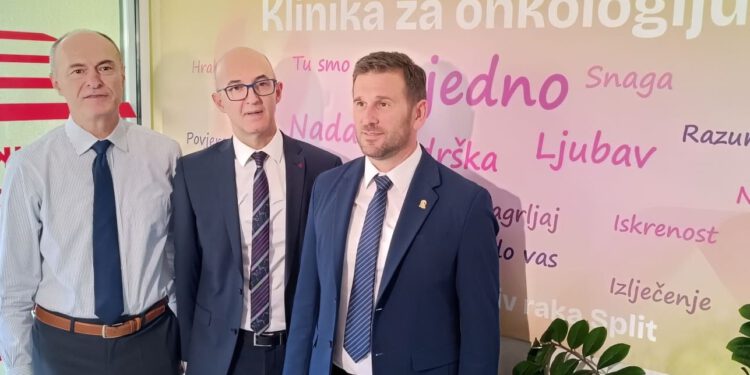 Preuređene prostorije onkologije za holistički pristup, predstojnik Vrdoljak: Oboljela od raka dojke sad ima druge najbolje šanse za izlječenje u EU!