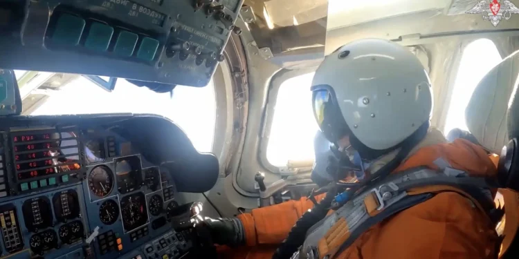 Ruska snimka prikazuje gužvu na nebu kod Norveške: F-35, MiG-31 i bombarder Tu-160