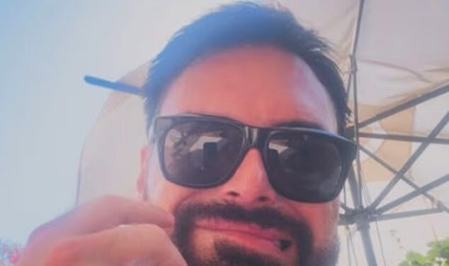 Rylan Clark propušta svoju emisiju na Radio 2 nakon što je ostao nasukan u Nici zbog otkazivanja letova dok se šali ‘Krivim sve osim sebe!’
