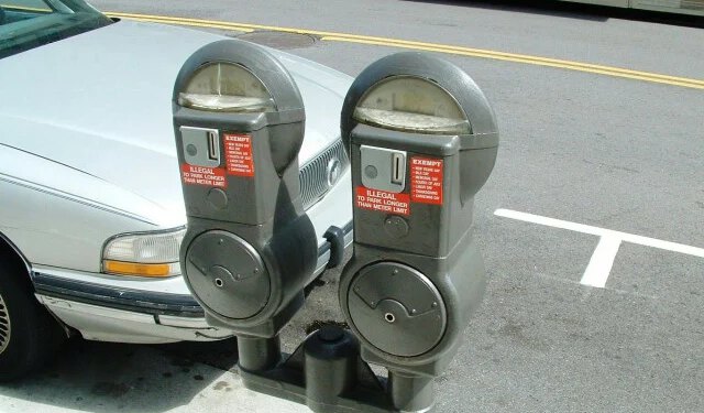 Sarajlije ustale protiv naplate kvartovskog parkinga: ‘Javni prostor ne smije postati novi namet’