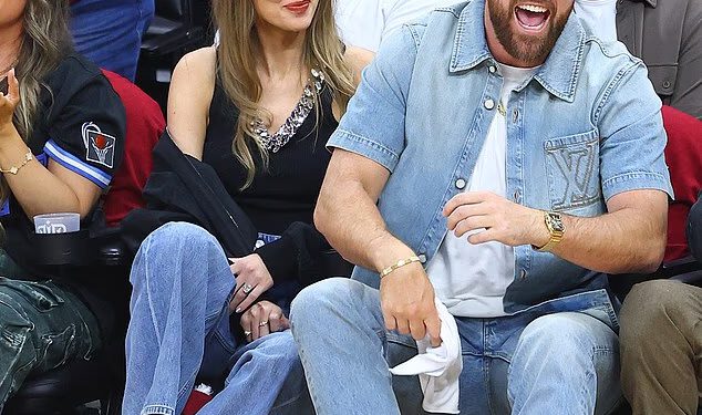 Senator Rhode Islanda slučajno je izbacio veliki trag vjenčanja Taylor Swift
