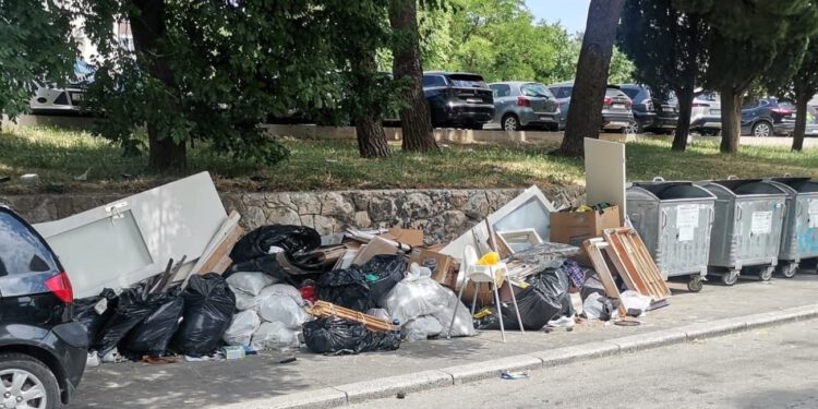 Split se guši u glomaznom otpadu: Čistoća objavila prizor iz Šimićeve i poslala ozbiljno upozorenje građanima