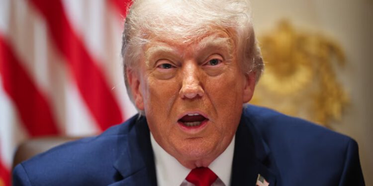 ‘Tako ide život’: Trump brani odlazak na MSG kada većina Amerikanaca ne može priuštiti ulaznice od 8 tisuća dolara