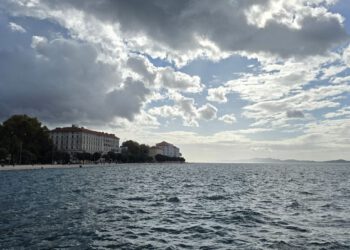 Temperature skaču do 31 °C, ali evo gdje popodne prijete lokalni pljuskovi i grmljavina!