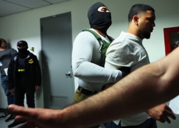Tom Homan prijeti da će New York preplaviti agentima ICE-a: ‘Više nego što ste ikada vidjeli’