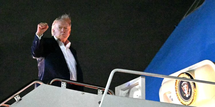 Trump kreće u G7 u Francuskoj nakon što je osigurao pobjedu mirovnog sporazuma s Iranom