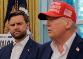 Trump se obrušio na Vancea govoreći mu: ‘Svi trebaju samo kopirati ono što ja kažem’ o Iranu, otkriva knjiga