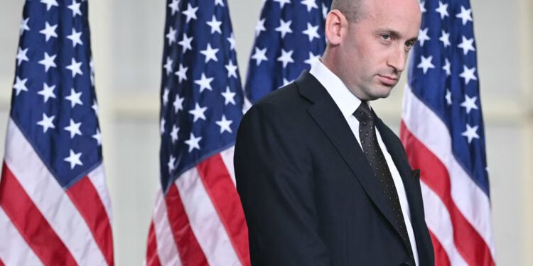 Trumpov tim želio je suspendirati ustavno pravo habeas corpus kako bi deportirali više imigranata, otkriva dopis