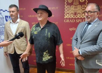 U Gradskoj upravi predstavljen maratonski plivački pothvat Martina Strela u čast Veljka Rogošića