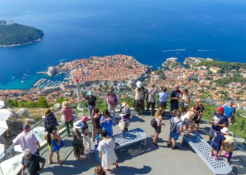 U travnju 2026. godine manje turista nego u travnju prošle godine!
