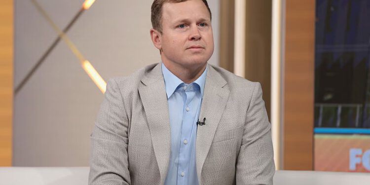 Udarac za Trumpa jer je njegov izbor za gradonačelnika Los Angelesa Spencer Pratt izbačen iz utrke
