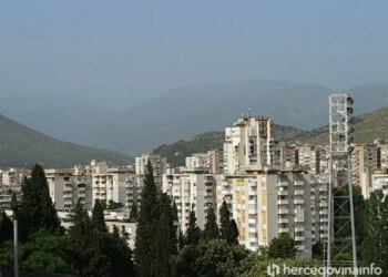 Upozorenje građanima Mostara zbog vrućina i umjereno zagađenog zraka