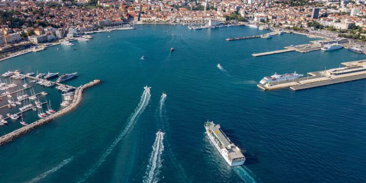 Uskoro kreće nova linija iz Splita: Katamaran će vozit do ovog mjesta i mijenja sve za otočane