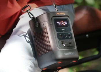 Uštedite 40% popusta na Jackery Explorer 240D 80.000 mAh Power Bank: ogroman kapacitet, kompaktna veličina