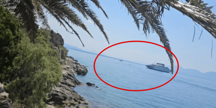 VIDEO Novi incident na moru kod Hvara: “Na kraju je trajekt morao zaobilaziti”