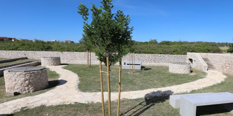 Virski bunari uskoro će vas oduševiti: “Spomenik virskim ženama”