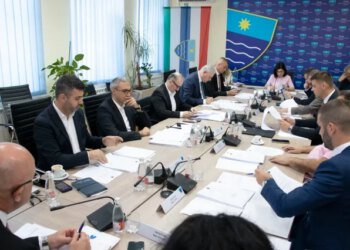 Vlada HNŽ izdvaja 100.000 KM za studente, MUP dobiva opremu vrijednu 1,7 milijuna KM