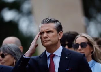 Vojne žene strahuju od ograničenja u karijeri jer Hegseth blokira promaknuća u mornarici bez navođenja razloga
