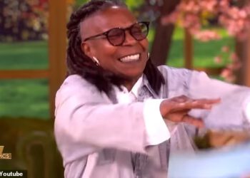 Whoopi Goldberg ima epski napad bijesa nakon što su je voditelji The View prekinuli