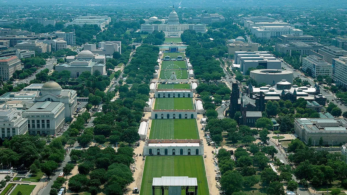 National Mall usred postava Freedom 250 Great American State Fair