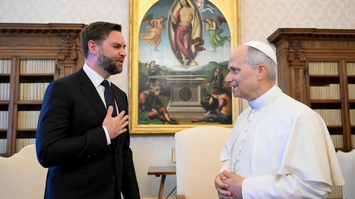 Papa Leo XIV drži privatnu audijenciju s američkim potpredsjednikom JD Vanceom u Apostolskoj palači