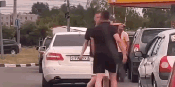 Putin priznaje da udari u Ukrajini uzrokuju nestašice goriva diljem Rusije
