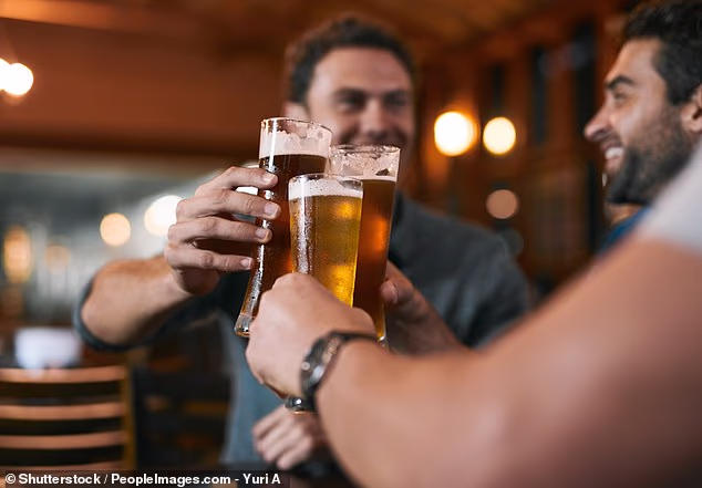 Konzumenti alkohola u Victoriji moći će ostati u baru cijelu noć, a lokali s državnom licencom mogu ostati otvoreni do sat vremena nakon punog radnog vremena