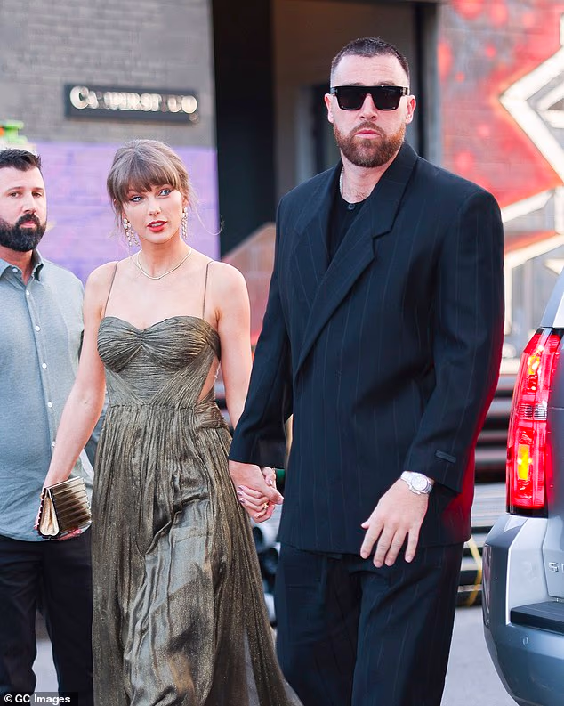 Swift i Kelce vjenčali su se u petak navečer pred 1000 uzvanika u Madison Square Gardenu