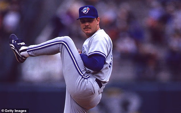 Ward je bio vitalni dio momčadi Blue Jays koja je uzastopce osvajala naslove Svjetskog prvenstva