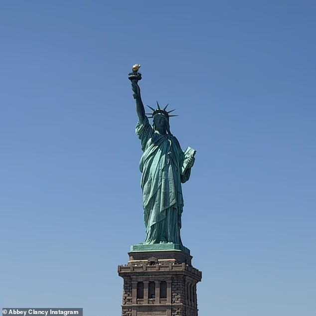 Kip slobode je kolosalan neoklasični spomenik smješten na otoku Liberty u luci New York