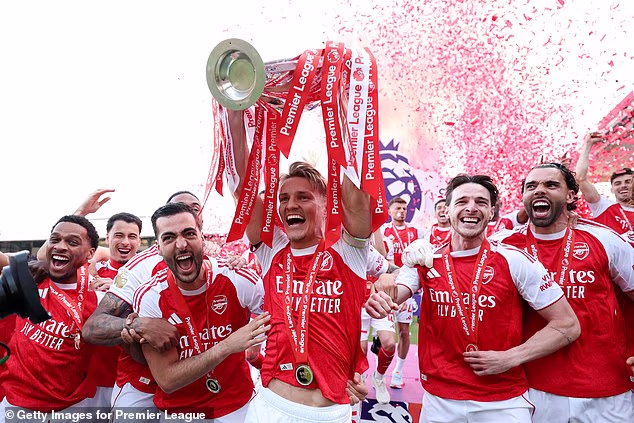 Arsenal ima više nego dvostruko više naslova prvaka od Chelseaja i gotovo dvostruko više FA kupova