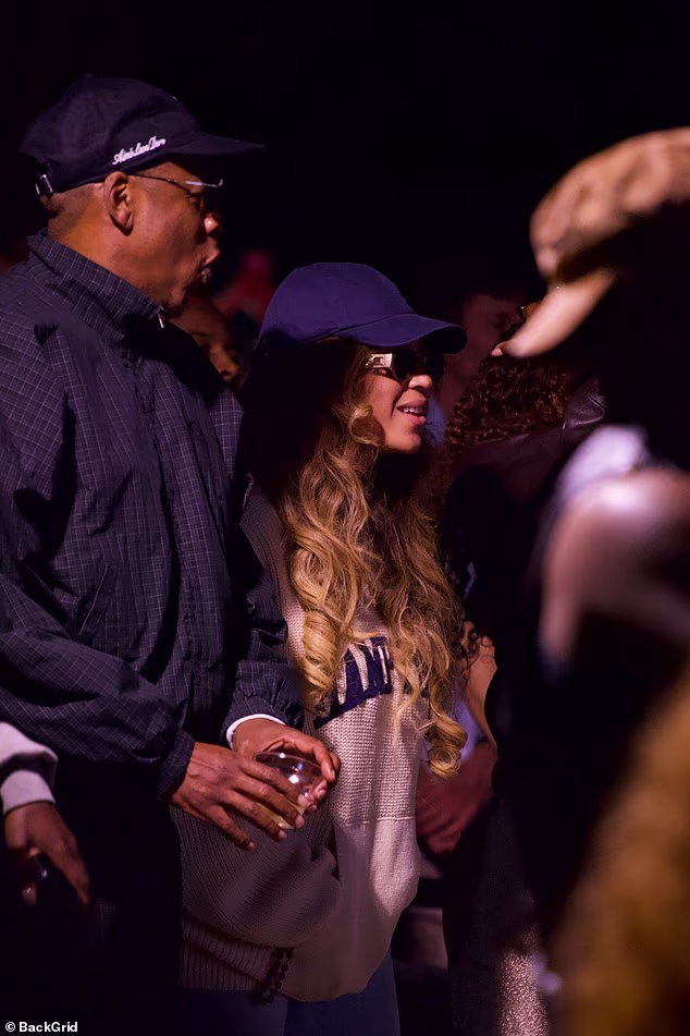 Blue Ivy pridružila se studentima Destiny's Child, kao i svojoj mami i tati na koncertu Lauryn Hill u Hamptonsu tijekom vikenda
